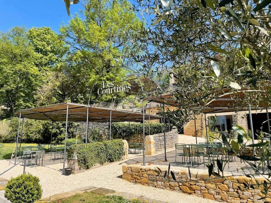 Les Courtines - Appartement De Caractere A La Roque-Gageac - Les Chenes Verts Exterior photo